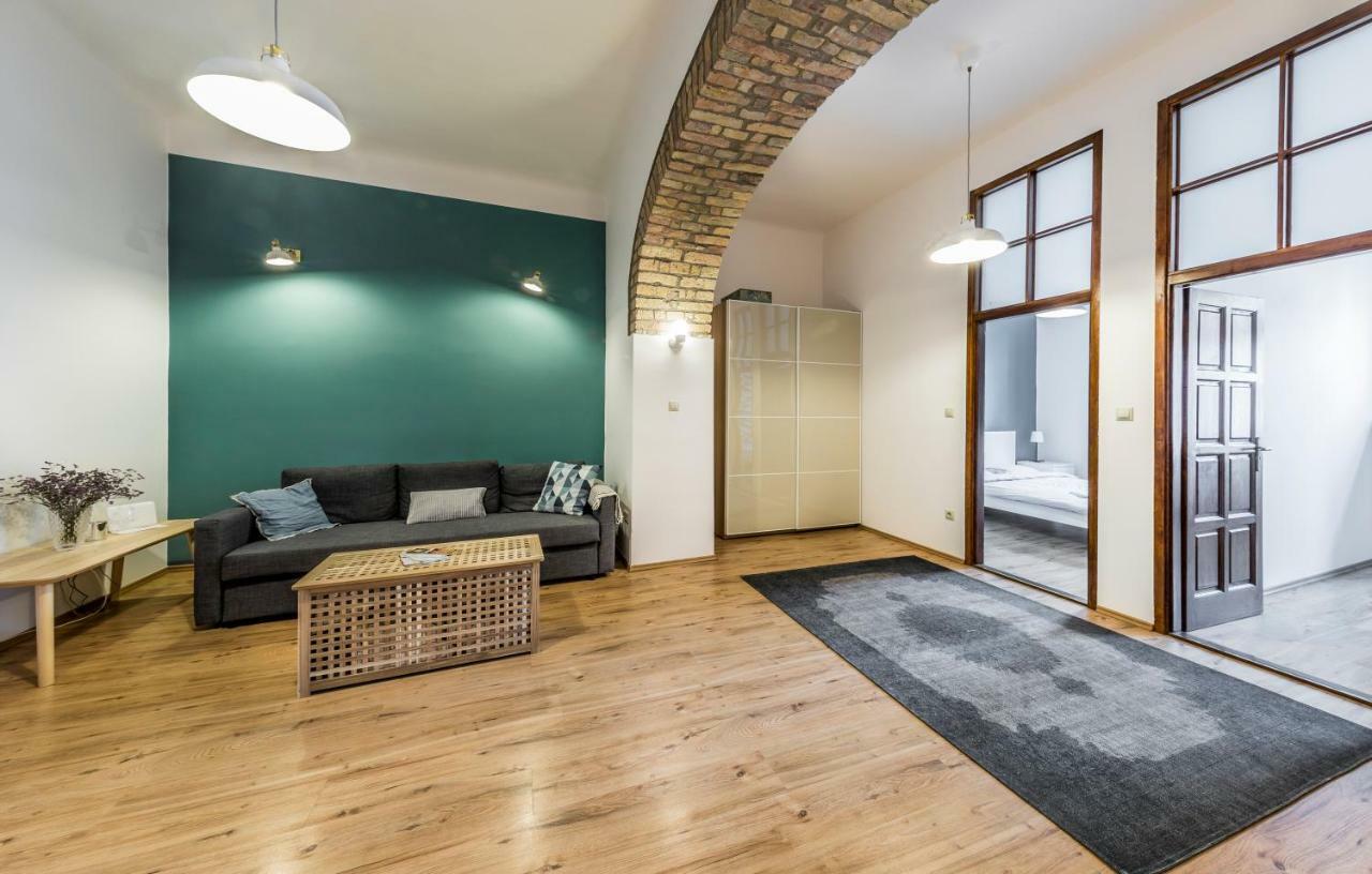 French Touch Apartment With Free Parking Budapest Exteriör bild
