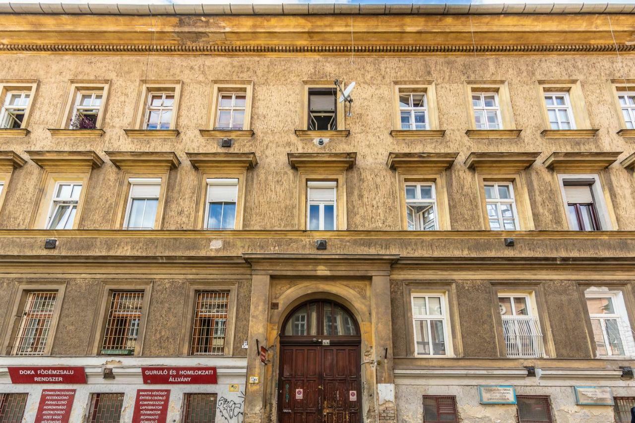 French Touch Apartment With Free Parking Budapest Exteriör bild