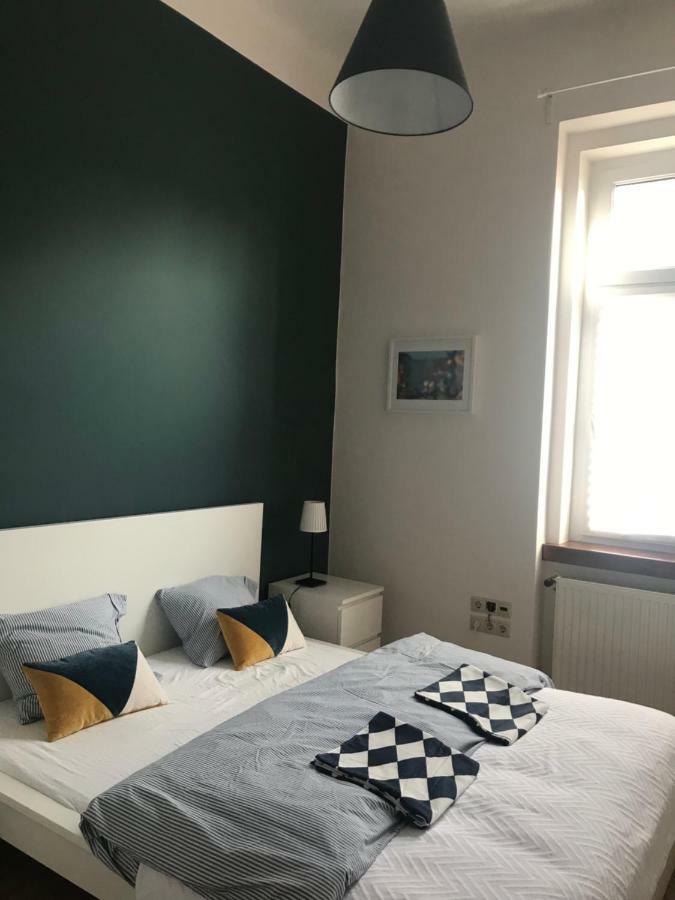 French Touch Apartment With Free Parking Budapest Exteriör bild