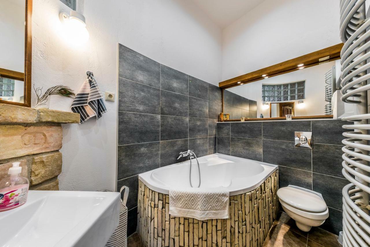 French Touch Apartment With Free Parking Budapest Exteriör bild