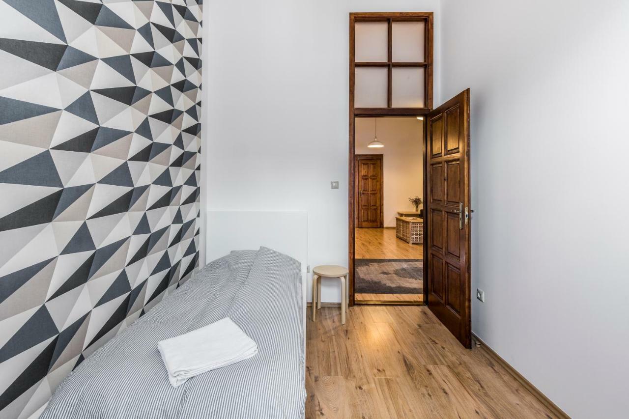 French Touch Apartment With Free Parking Budapest Exteriör bild